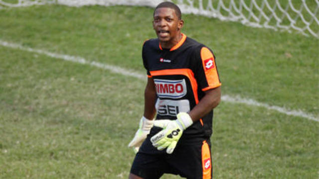 Luis López, meta de Honduras.