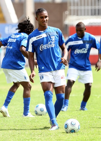 Brayan Beckeles, lateral derecho