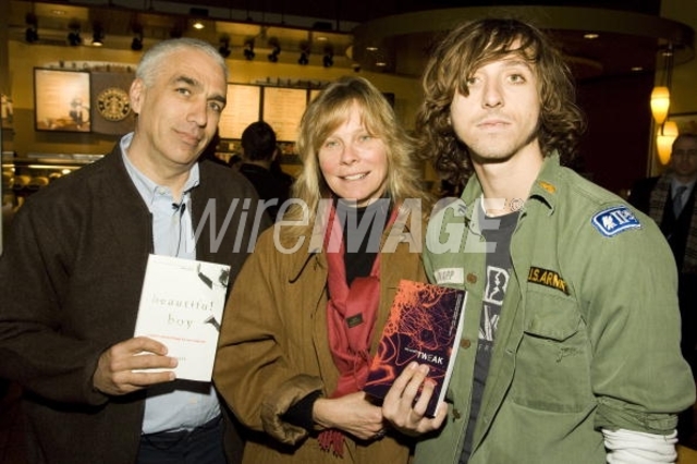 Nic's Parents Get Divorced.