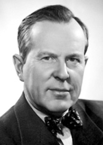 Lester Pearson Diffuses the Suez Crisis