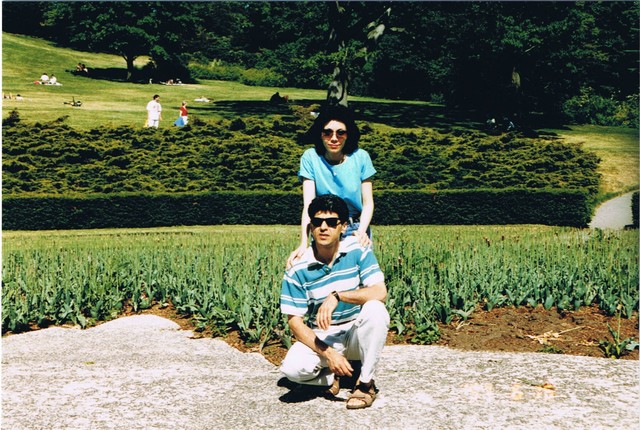 Evenement: La mariage de Farideh Shamszadeh avec mon pere Akbar Khodashenas