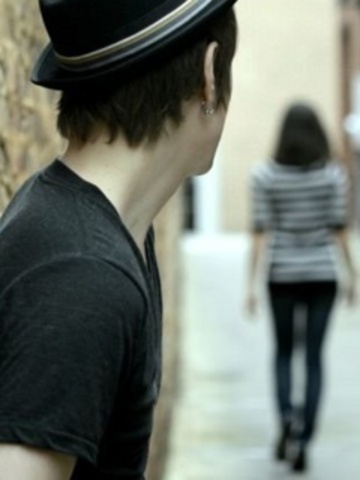 Crabbe tells Mary he loves her