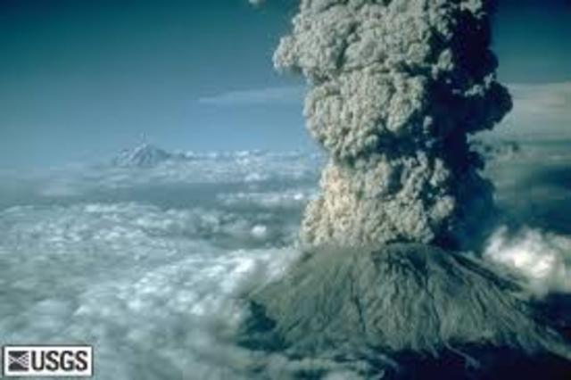 Mount St. Helens erupts in Washington