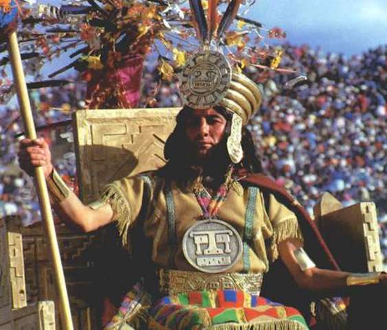 Pizarro chooses new emperor for Inca