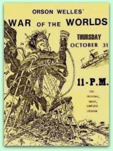 Orson Welles brodcasts the WAR of the Worlds