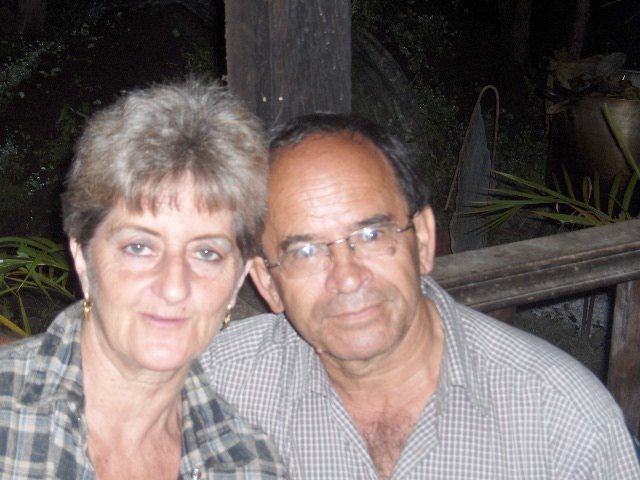 MIS PADRES COMPRARON FINCA EN ANOLAIMA