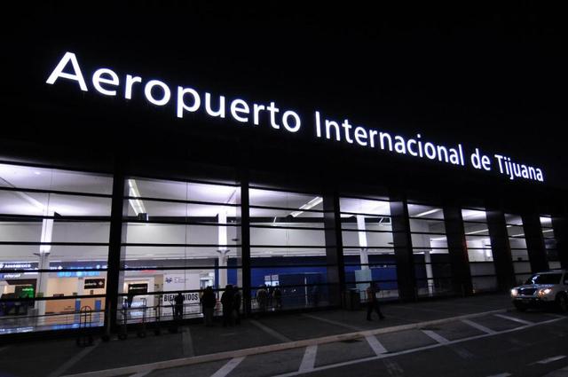 inauguran el Aeropuerto Internacional Abelardo L. Rodríguez en la delegación Mesa de Otay