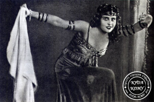 За три года — с 1916 по 1919 год — было поставлено более 30 картин с Холодной.