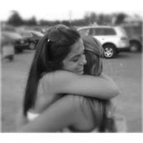 Lady ties Phoenix's shoe