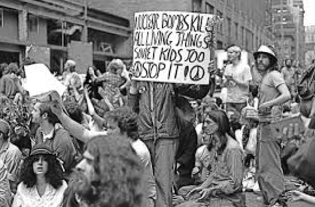 Nuclear weapon rally