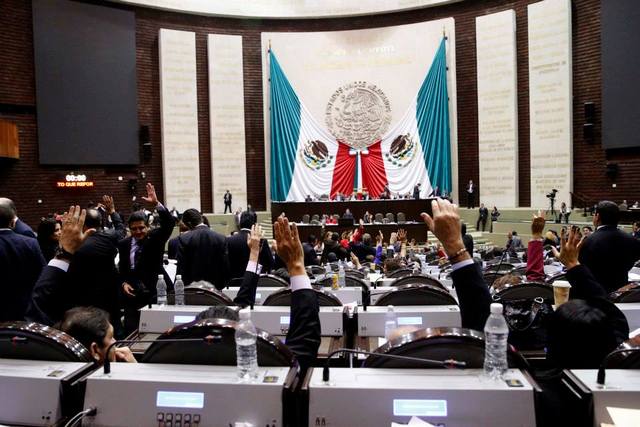 Diputados avalan cambios a reforma constitucional en materia electoral