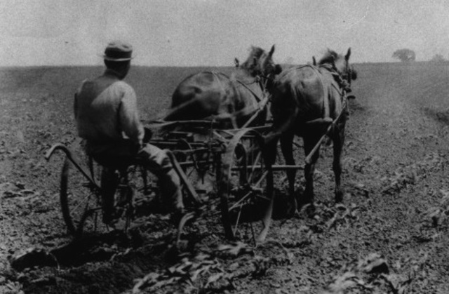Mortgage foreclosed on Truman farm in Grandview, Mo