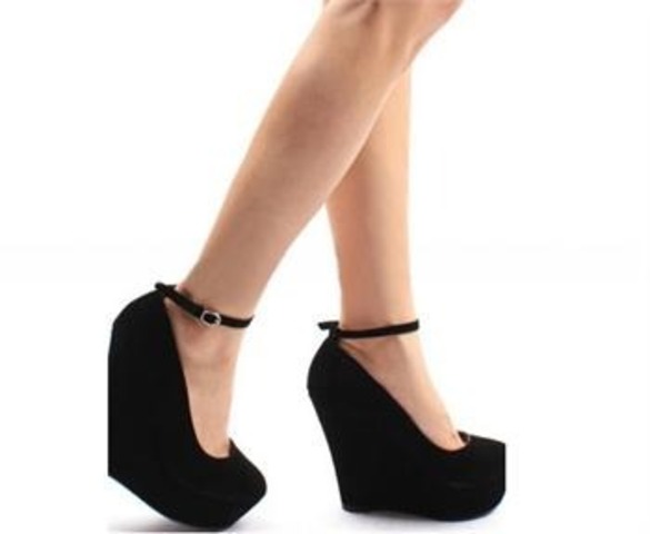 Mi primeros zapatos con tacos