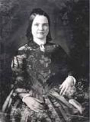 Abe marries Mary Todd in Springfield