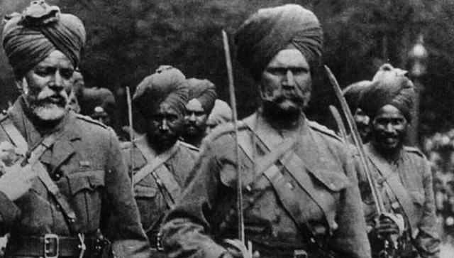 Indian troops return home from war