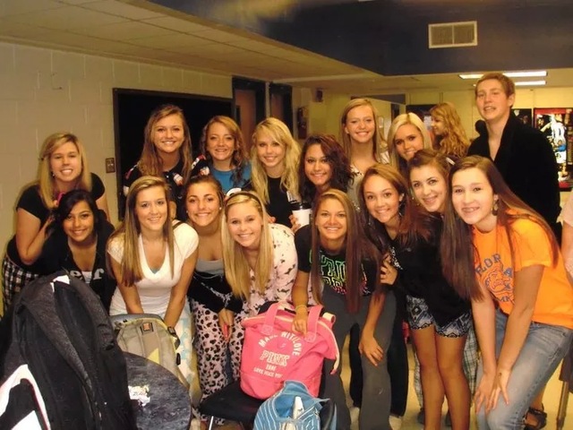 Group picture with everyone in the morning!