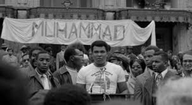 Muhammad Ali Refuses to Get Drafted