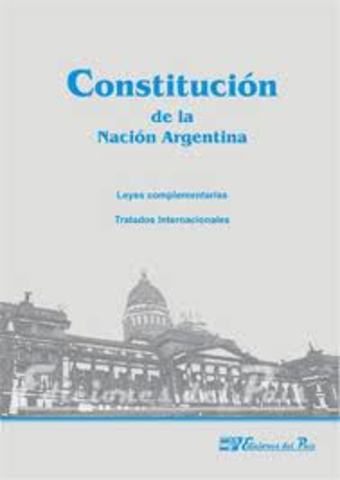 Se Sanciona La Constitución.