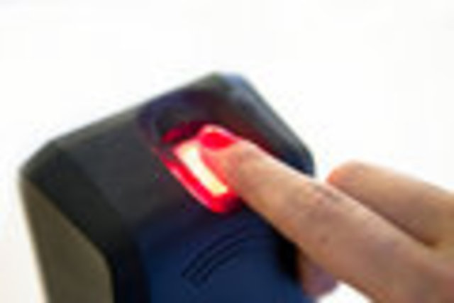 Fingerprint reader