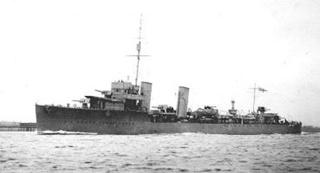 French Destroyer Boat Sinks