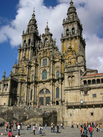 Inicio construcción de la Catedral de Santiago de Compostela