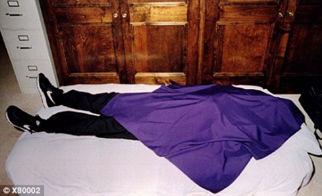 Heaven's Gate Cult Mass Suicide