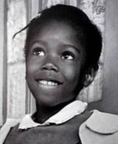 Ruby Bridges desegregate elementary school