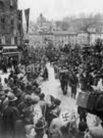 German troops march into Austria