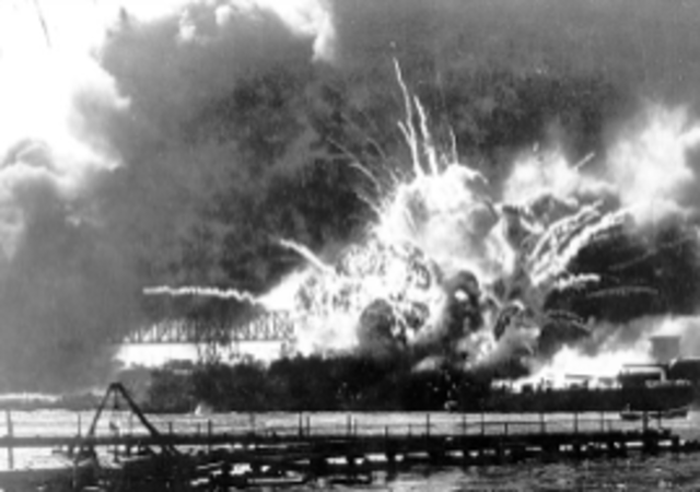 Japanese bomb Pearl Harbor and Hawaii.