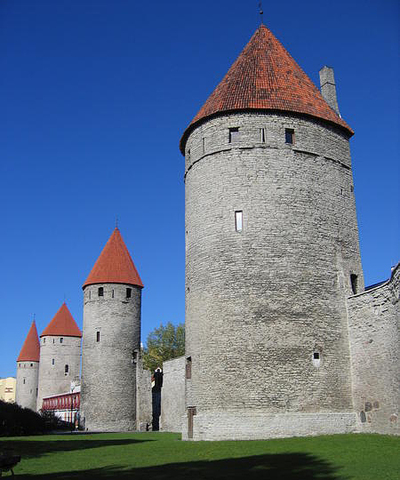 Islanders besieged the fortress