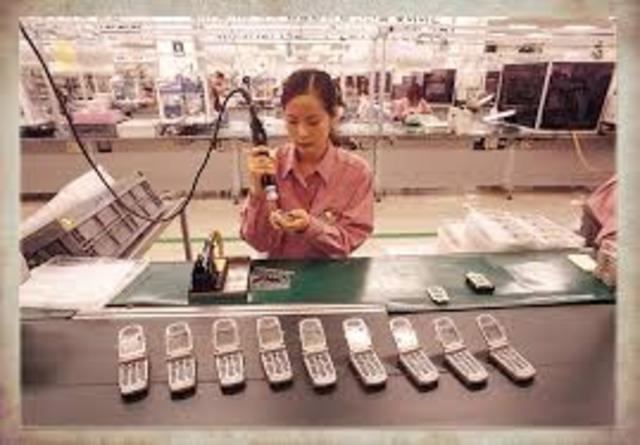 1998 aparce un telefono importante