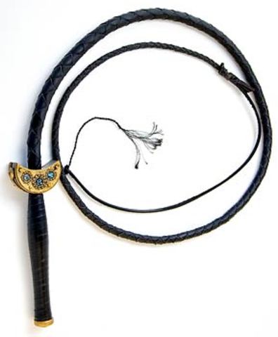 Tum unus rusticus clamat, “Cave, Magister, Iacobus virgam tenet et vult verberare te!"