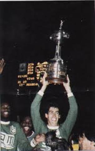 Pimer equipo colombiano  en ganar la copa libertadores.