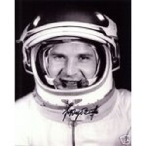 Valeri F. Bykovsky  !