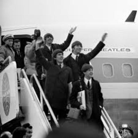 The Beatles Arrive in America - Smith
