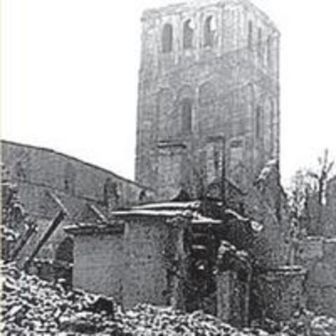 Soviet air force bombs Tallinn