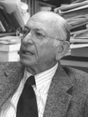 Samuel Dash announces that McCord has begun to deliver an account on watergate