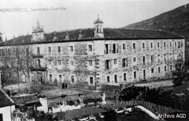 Ingresa no Seminario de Mondoñedo con 17 anos