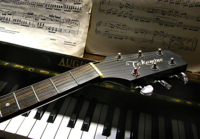 Started to Play Piano & Guitar