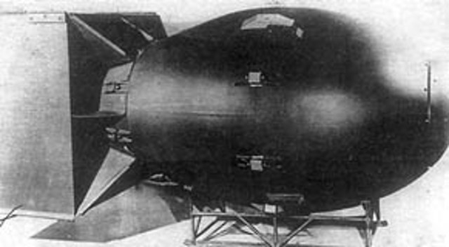 "Fat Man" Detonated over Nagasaki