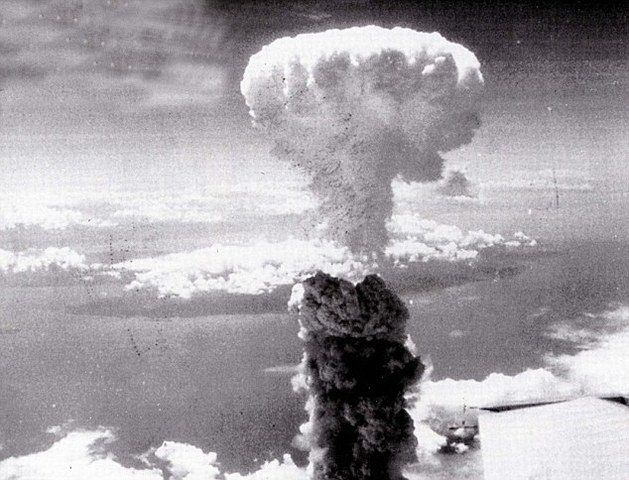 Atomic bomb dropped on Hiroshima and Nagasaki