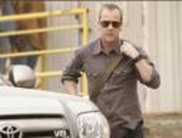 Magister Iacobum repellebat, tum, Iacobus et Magister cadebant e raeda.