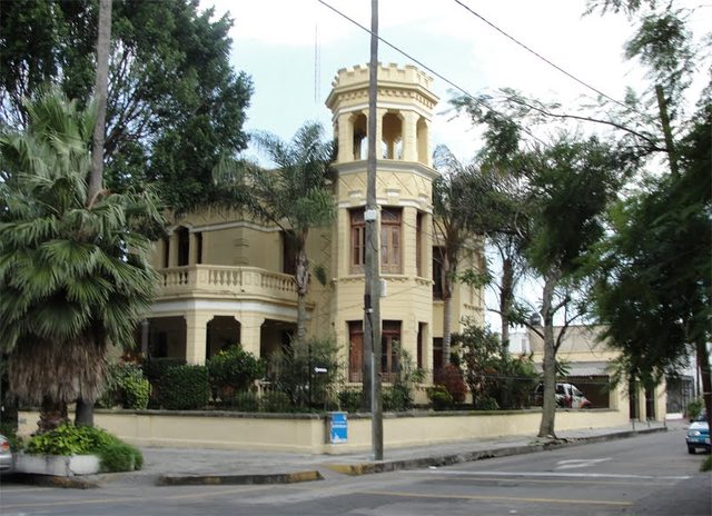 Casas Modernistas Col. Americana