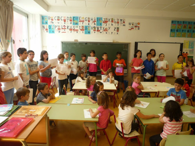 LEEMOS CUENTOS A INFANTIL