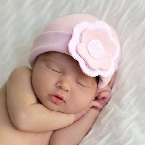 Polly gives birth to their second child.