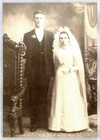 John and Jessie get married.