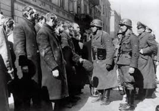 The Warsaw Ghetto Uprising begins