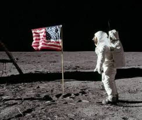 United States land on moon.