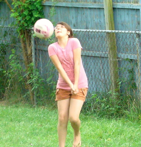 Me paré al voleibol el veintinueve de agosto, dos mil doce.