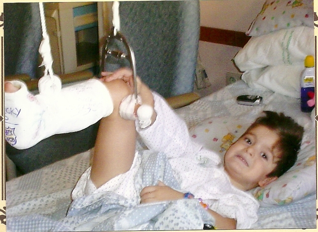 Me quedo sin vacaciones porque me he partido el fémur, me tiraré 3 meses en el hospital.